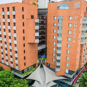 4* Hotel Sonesta